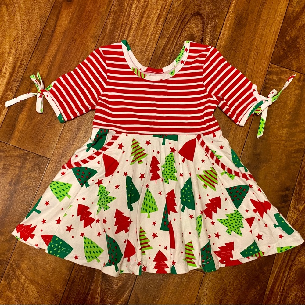 Eleanor Rose Christmas trees dress. Size 2-3